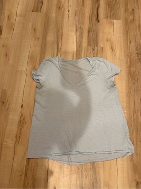 Lilly Pulitzer Pale Blue V-Neck Short Sleeve Tee